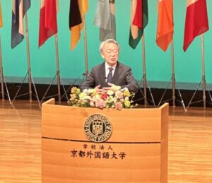 池上彰先生に京都外国語大学様主催・新入生歓迎講演会に登壇頂きました